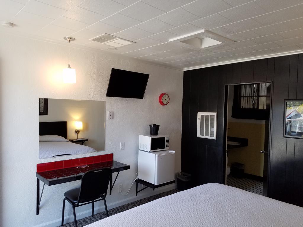 Rocket Motel Custer Εξωτερικό φωτογραφία
