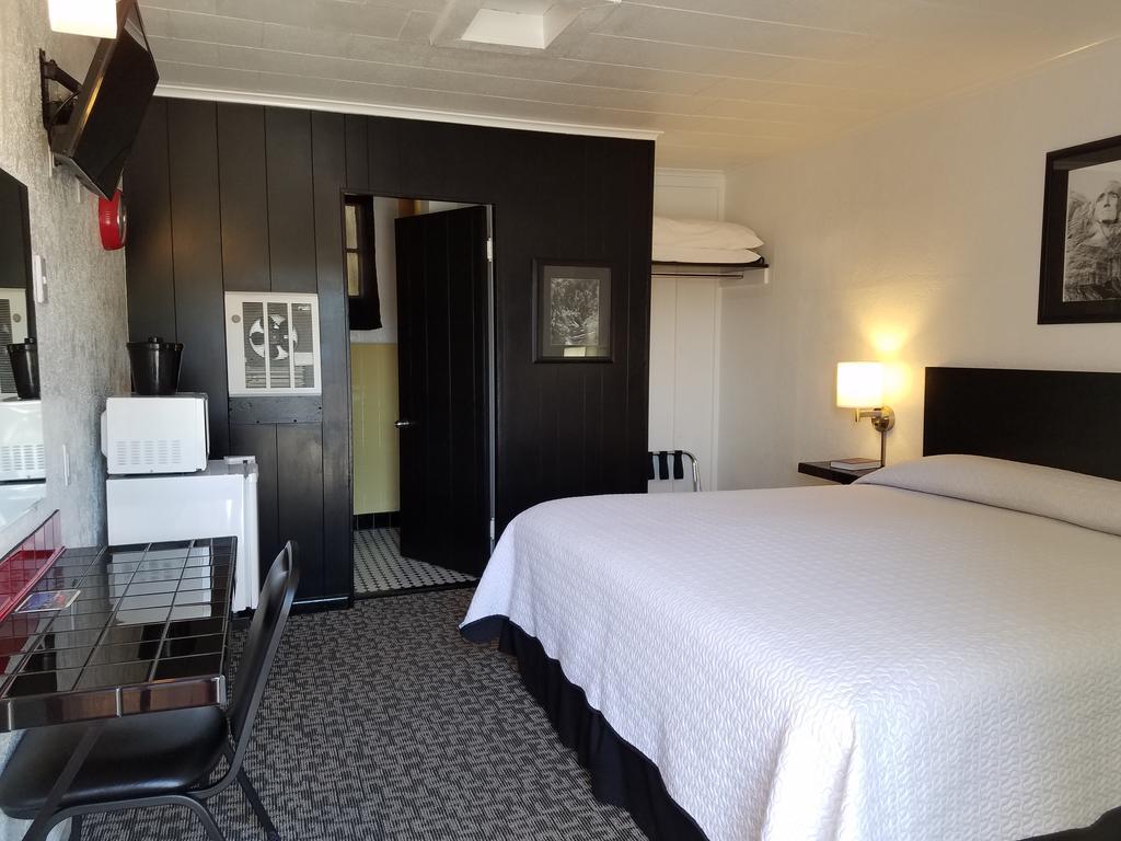 Rocket Motel Custer Εξωτερικό φωτογραφία